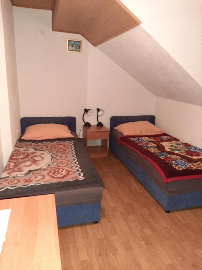 Rooms Mostanje Karlovac Exteriör bild