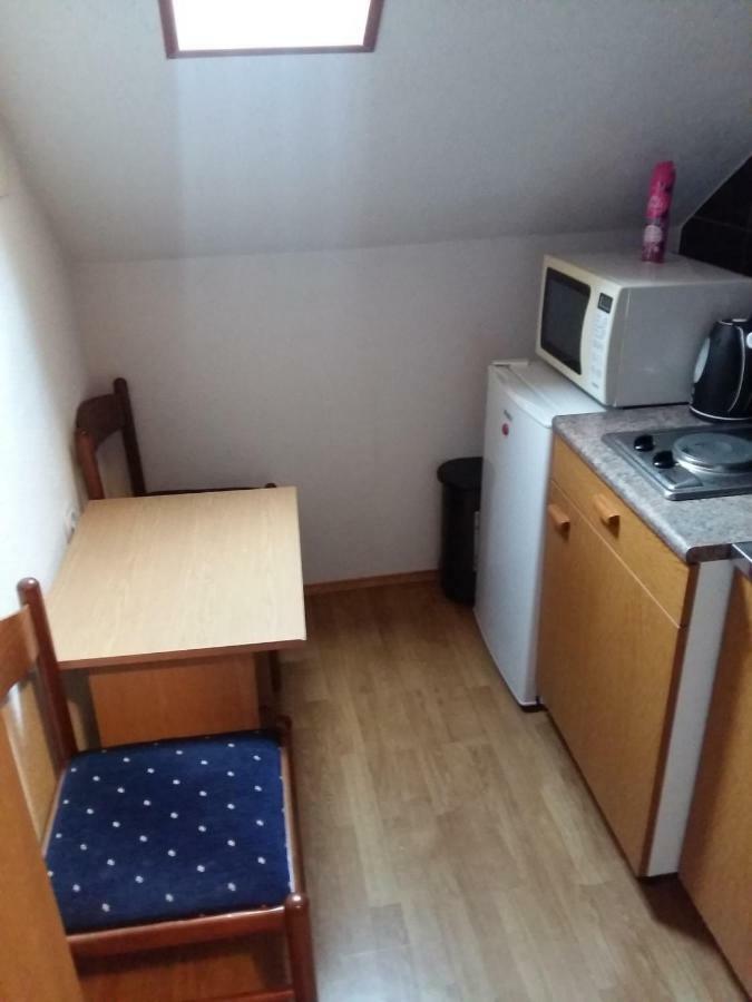 Rooms Mostanje Karlovac Exteriör bild