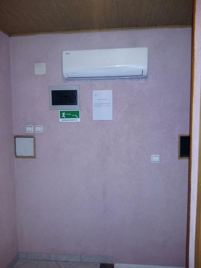 Rooms Mostanje Karlovac Exteriör bild